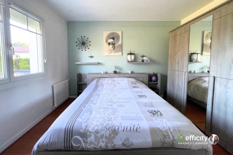 Maison - 260 m² - 7 pièces