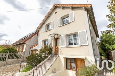 Maison - 149 m² - 7 pièces
