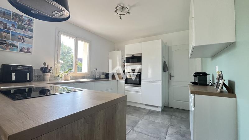 Maison - 110 m² - 6 pièces