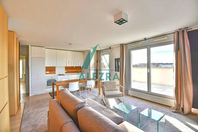 Appartement - 84 m² - 4 pièces