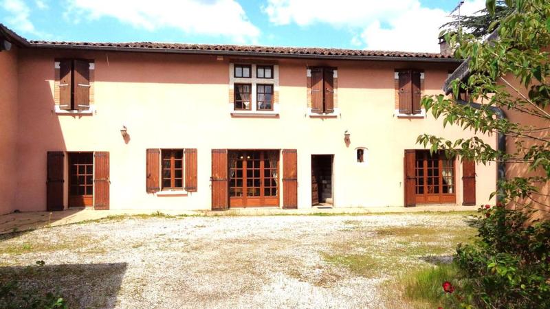 Propriété - 400 m² - 9 pièces