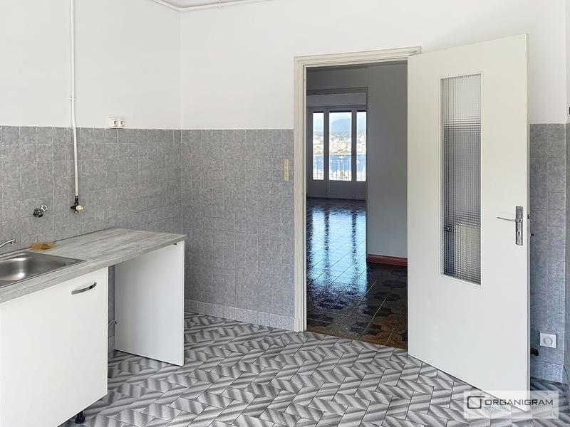 Appartement - 93 m² - 4 pièces