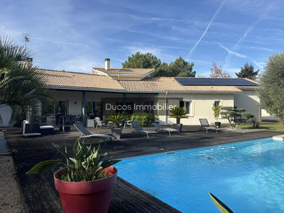 Maison - 166 m² - 5 pièces