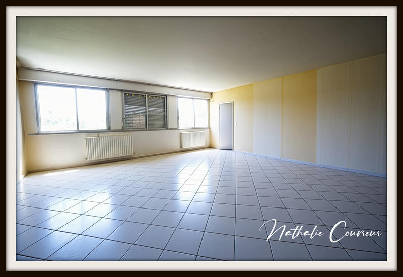Appartement - 178 m² - 8 pièces