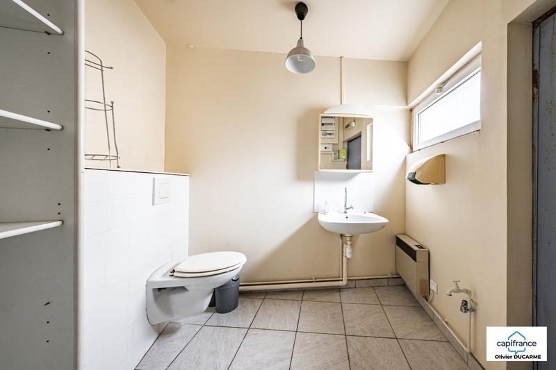 Local commercial - 90 m² - 3 pièces