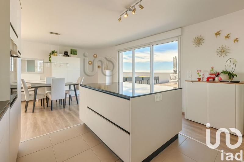 Appartement - 112 m² - 4 pièces