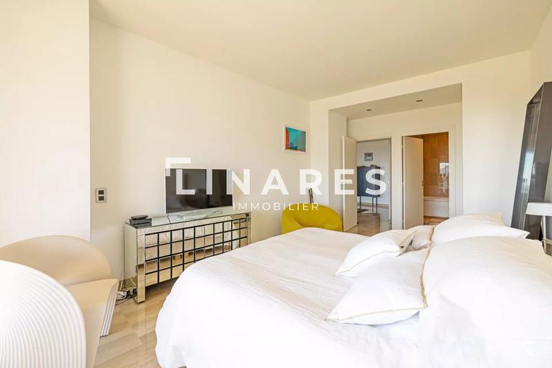 Appartement - 107 m² - 3 pièces