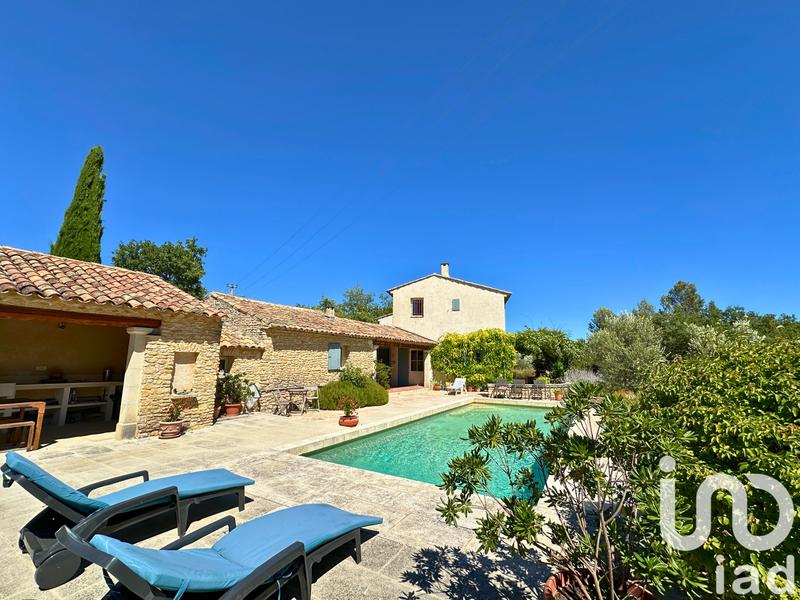 Maison - 200 m² - 6 pièces