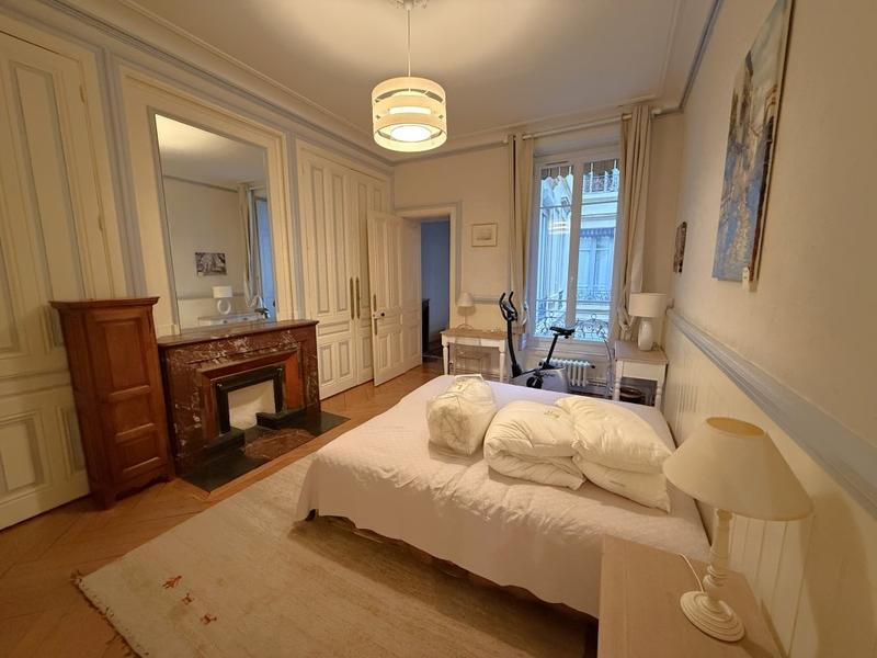 Appartement - 138 m² - 4 pièces