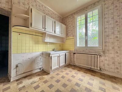 Maison - 95 m² - 5 pièces