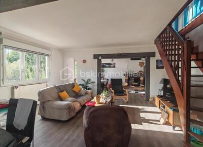 Maison traditionnelle - 101 m² - 6 pièces