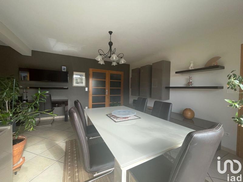 Maison - 238 m² - 5 pièces