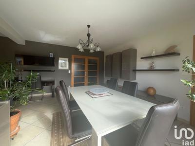 Maison - 238 m² - 5 pièces