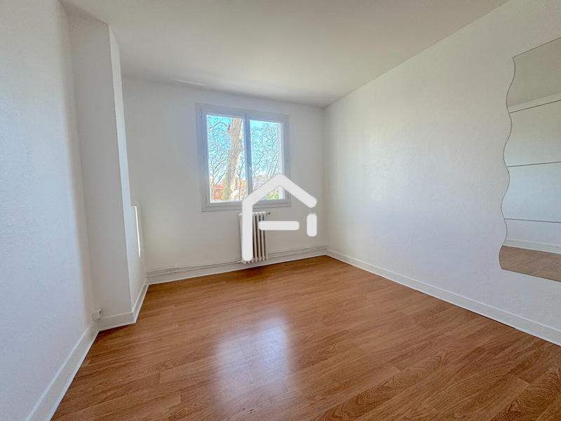 Appartement - 84 m² - 4 pièces