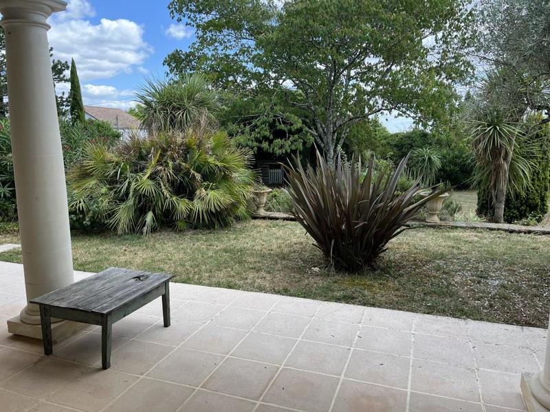 Maison - 182 m² - 3 pièces