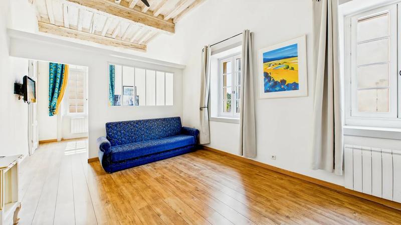 Appartement - 104 m² - 2 pièces