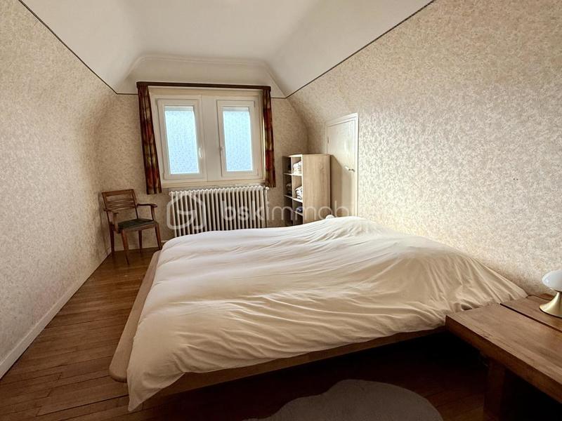 Maison - 99 m² - 5 pièces