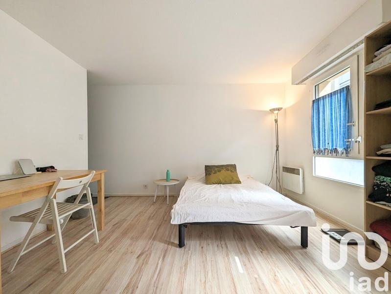 Studio - 25 m² - 1 pièce