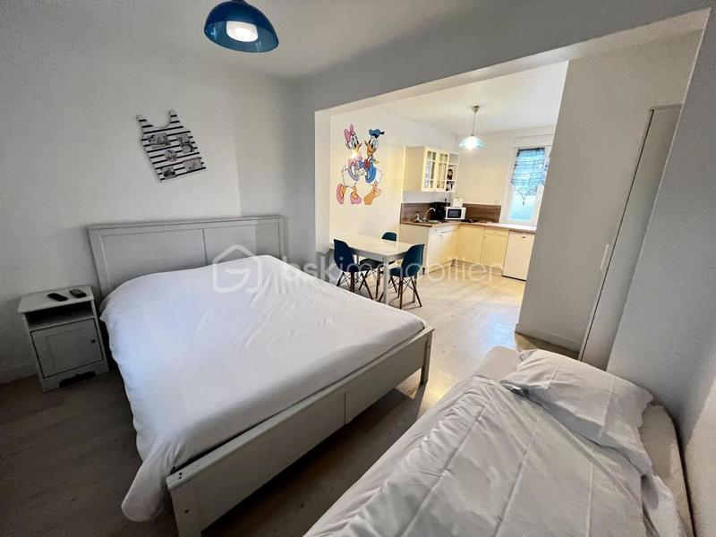 Immeuble - 134 m² - 8 pièces