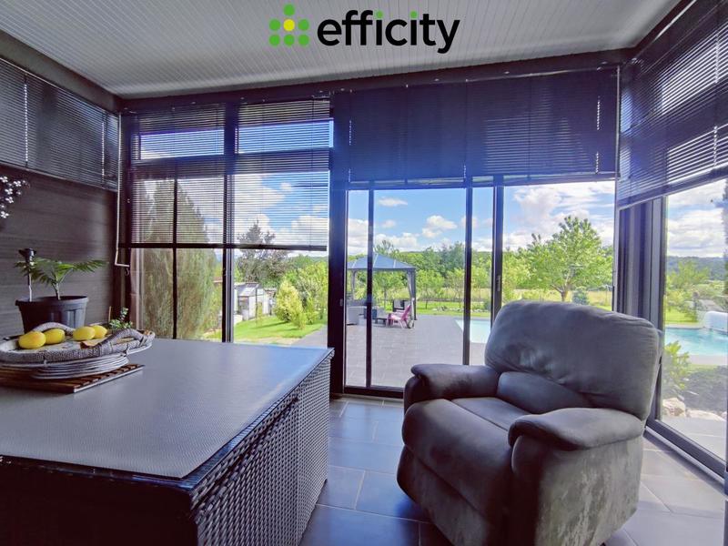 Maison - 215 m² - 6 pièces