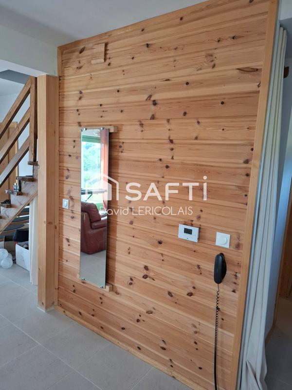 Maison - 90 m² - 5 pièces