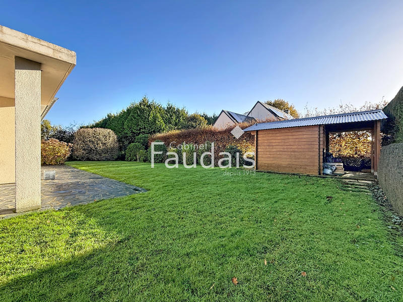 Maison - 180 m² - 8 pièces