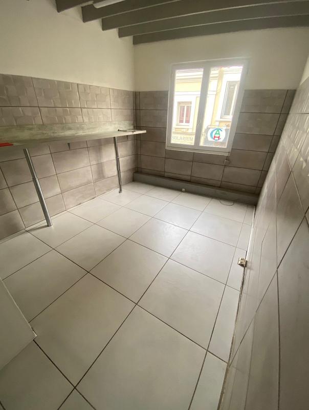 Local commercial - 25 m² - 2 pièces