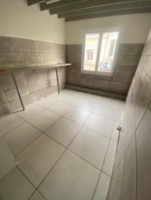 Local commercial - 25 m² - 2 pièces