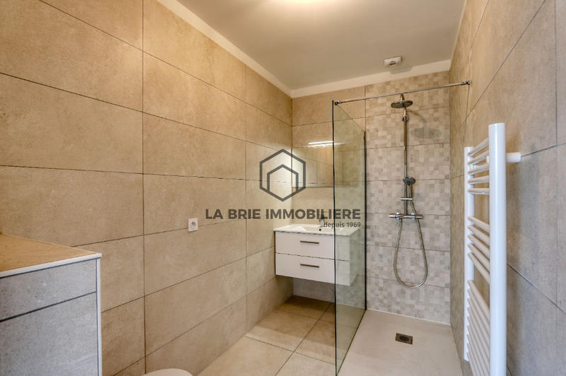 Maison - 85 m² - 5 pièces