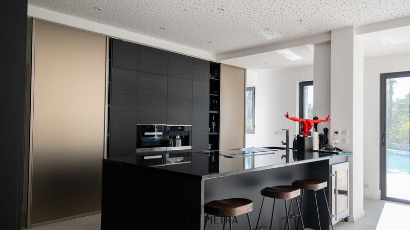 Maison - 800 m² - 14 pièces