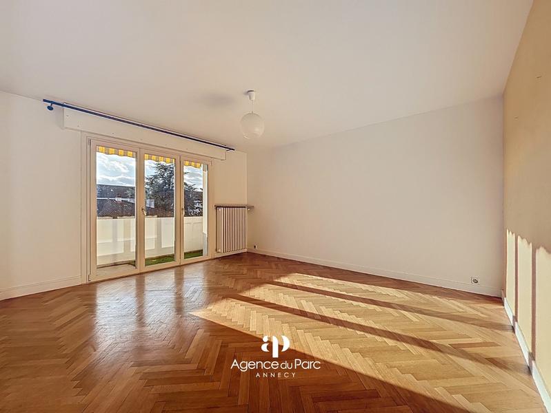 Appartement - 96 m² - 4 pièces