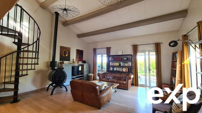 Villa - 208 m² - 8 pièces