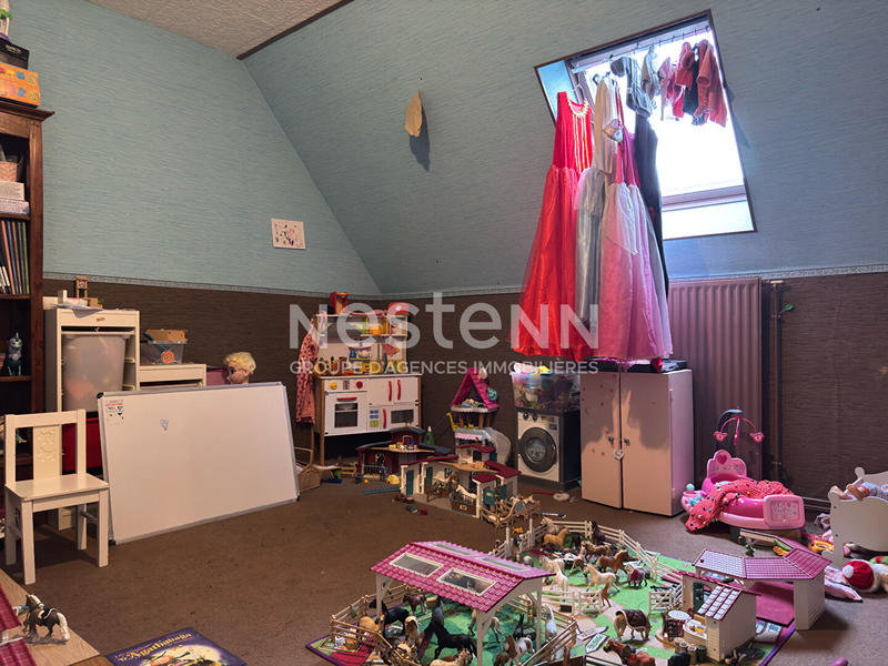 Maison - 90 m² - 5 pièces