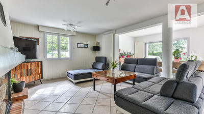 Maison - 190 m² - 8 pièces