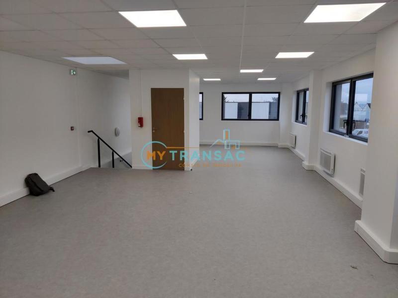 Local d'activité / Entrepôt - 468 m²