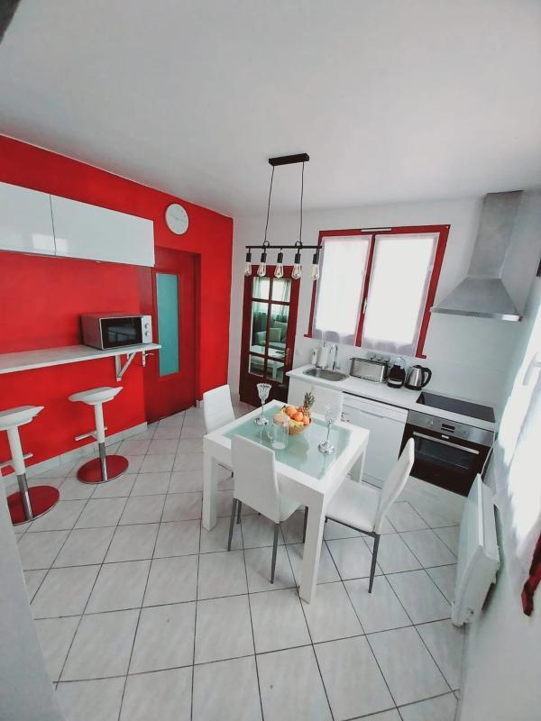 Maison - 87 m² - 6 pièces