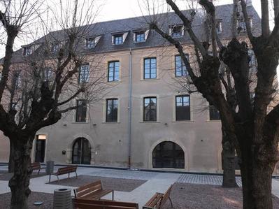 Appartement ancien - 76 m² - 3 pièces