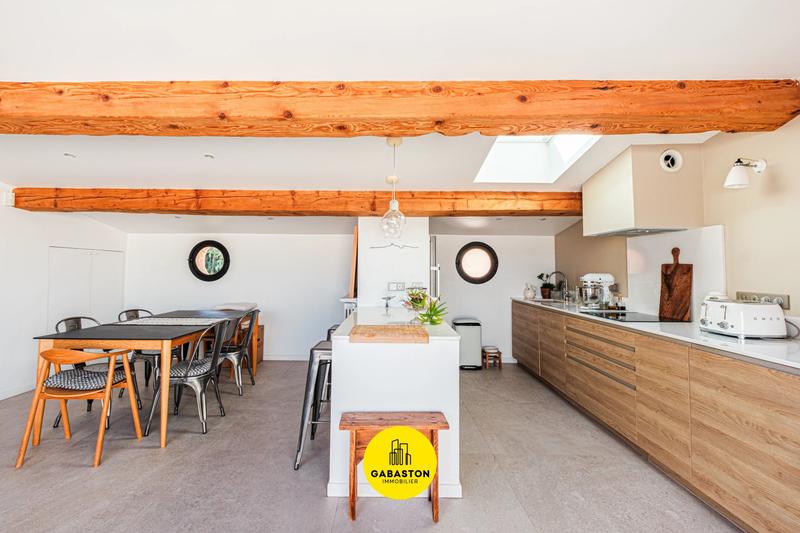 Maison - 193 m² - 7 pièces