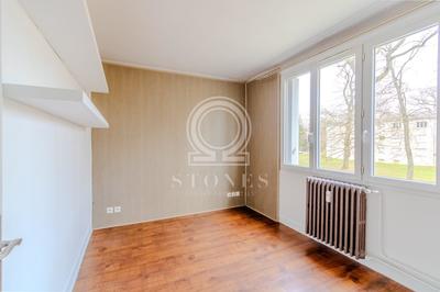 Appartement - 92 m² - 4 pièces