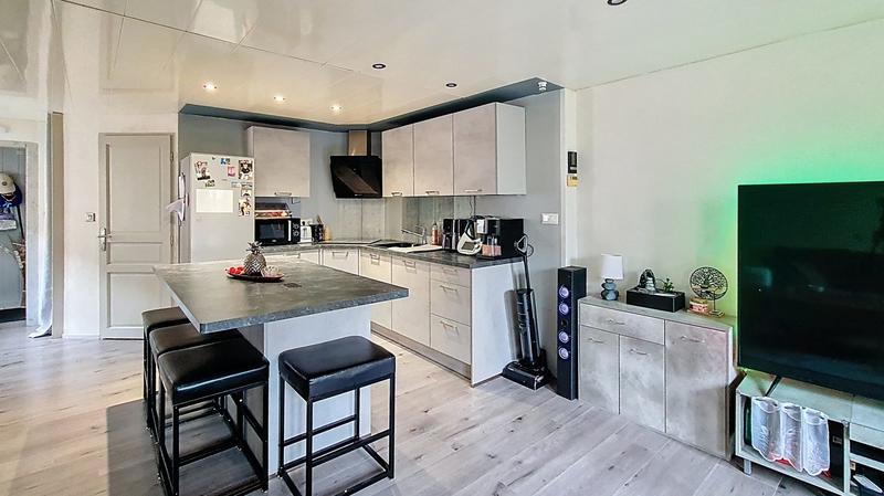 Appartement - 105 m² - 4 pièces