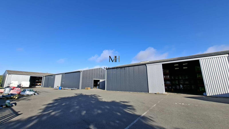 Entrepôt - 1 850 m²