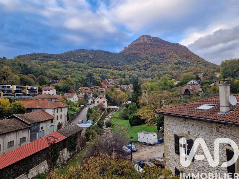 Appartement - 98 m² - 4 pièces