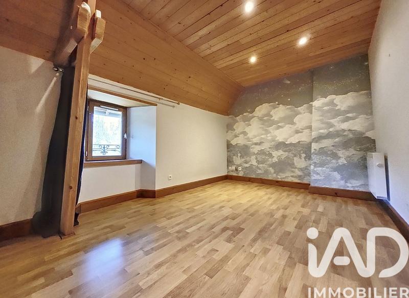 Maison - 180 m² - 8 pièces