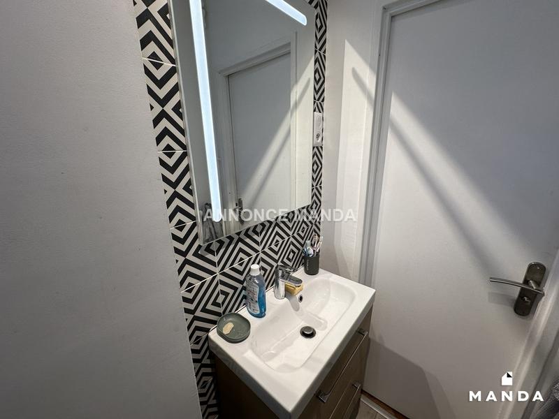 Chambre - 15 m² - 6 pièces