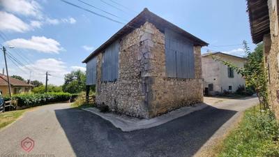 Grange - 106 m² - 2 pièces