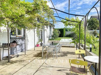 Maison - 191 m² - 7 pièces