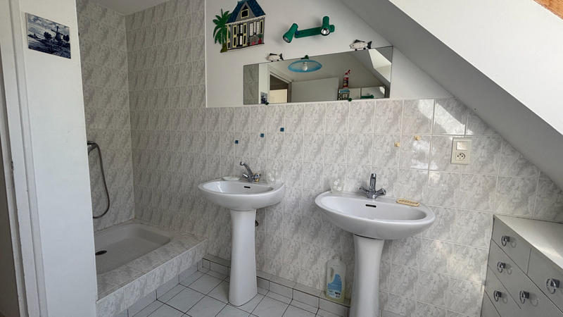 Maison - 130 m² - 6 pièces