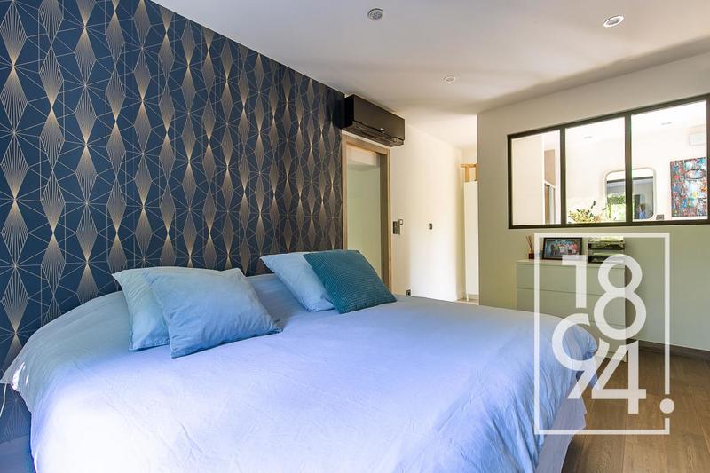 Villa - 230 m² - 6 pièces