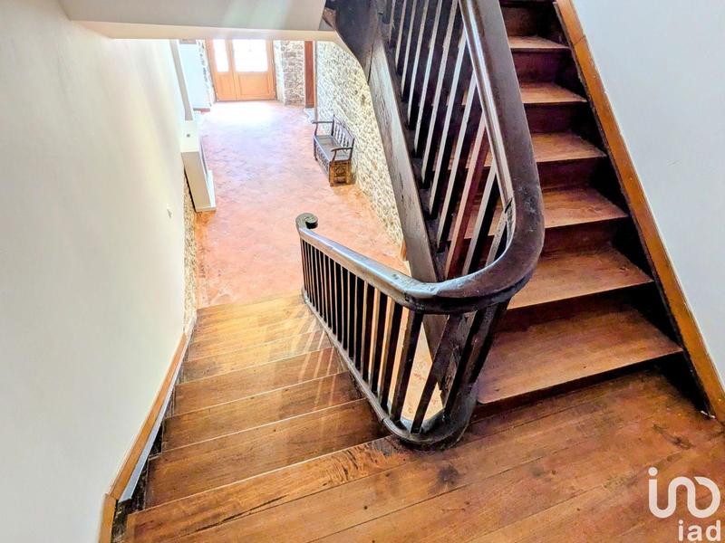 Maison - 237 m² - 6 pièces