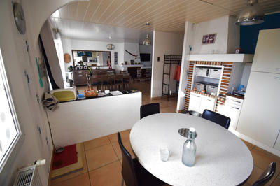 Maison - 100 m² - 10 pièces